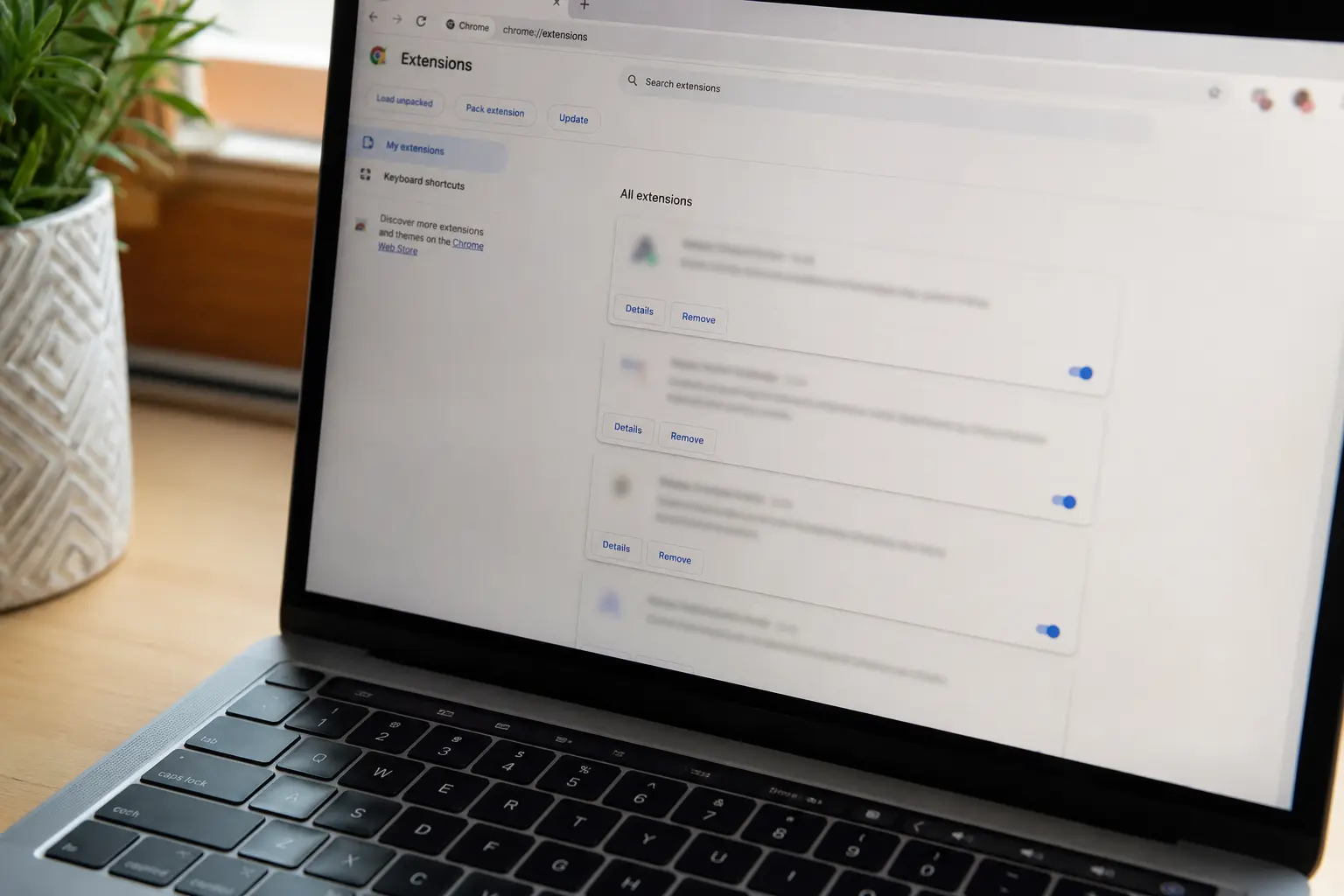 Illustration liée à l’article : Faux VPN sur Chrome : pourquoi votre extension gratuite vend vos données (et comment vous protéger)