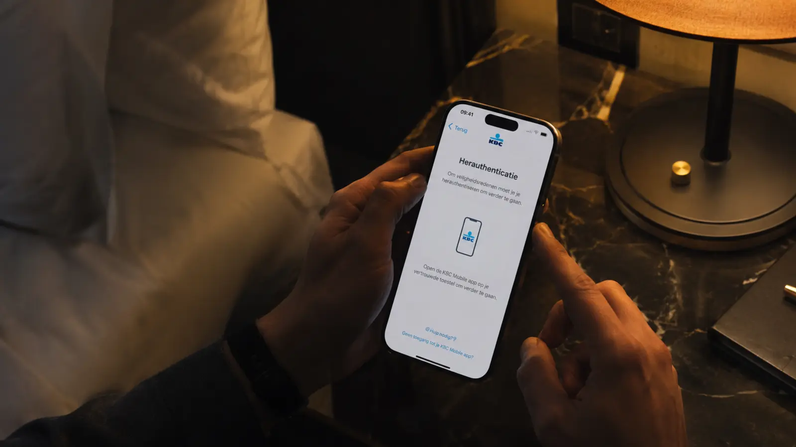 Garder une IP suisse stable en voyage : pourquoi les applications sautent