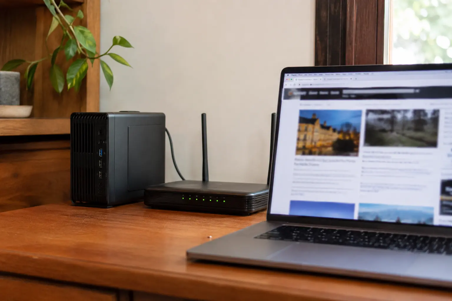 Illustration liée à l’article : VPN avec AdGuard Home ou Pi-hole : pourquoi les combiner crée plus de problèmes que de solutions