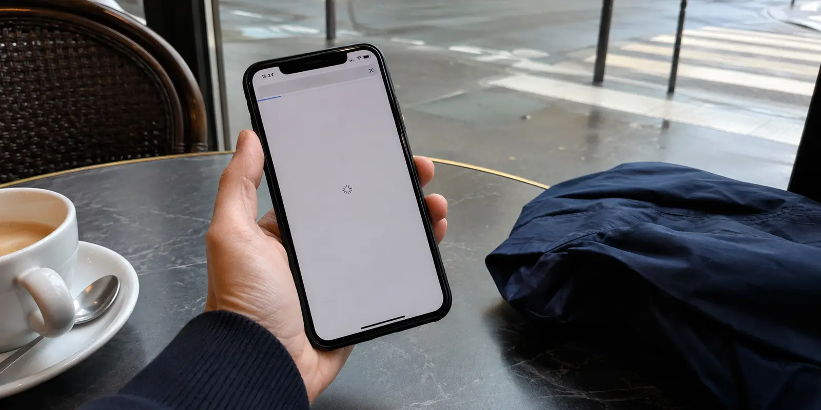 Conflit Freebox mVPN et Relais privé iCloud : pourquoi votre iPhone bloque (et quoi choisir à la place)