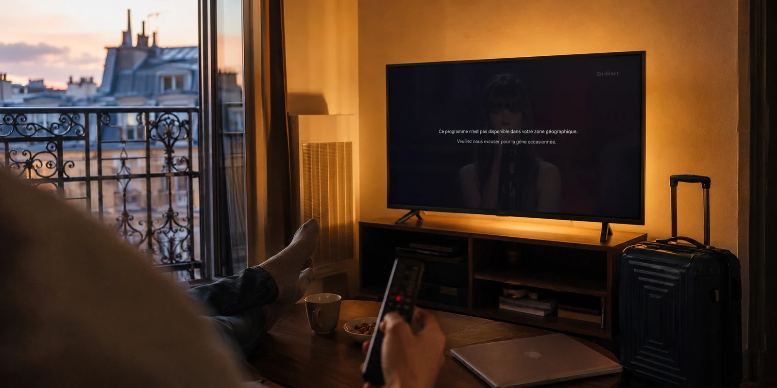 VPN ou Smart DNS à l'étranger : pourquoi le Smart DNS ne suffit plus pour la télévision